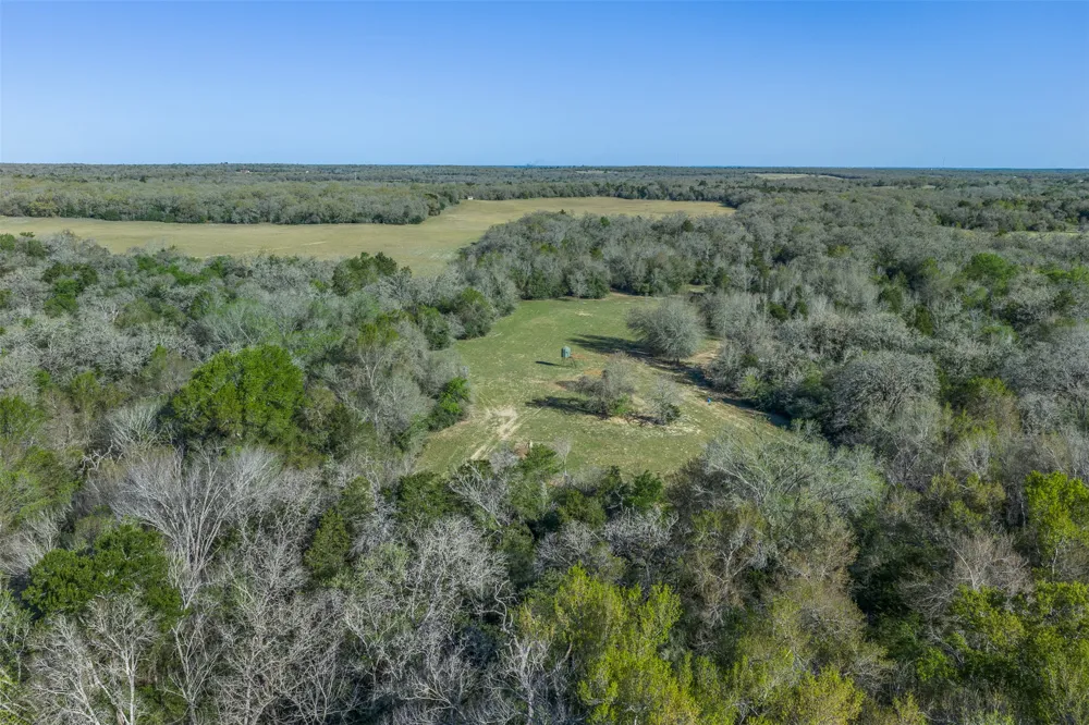 2313 E Us Highway 79 Rockdale, TX 76567