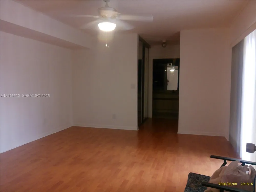 8172 S Coral Circle North Lauderdale, FL 33068