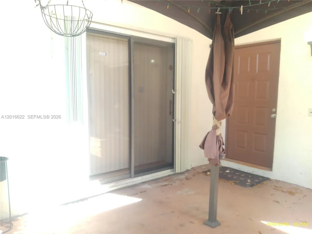 8172 S Coral Circle North Lauderdale, FL 33068