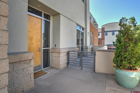 555 Rivergate Lane #B1-121