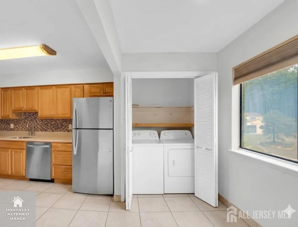 48 Ellen Heath Dr Drive Matawan, NJ 07747