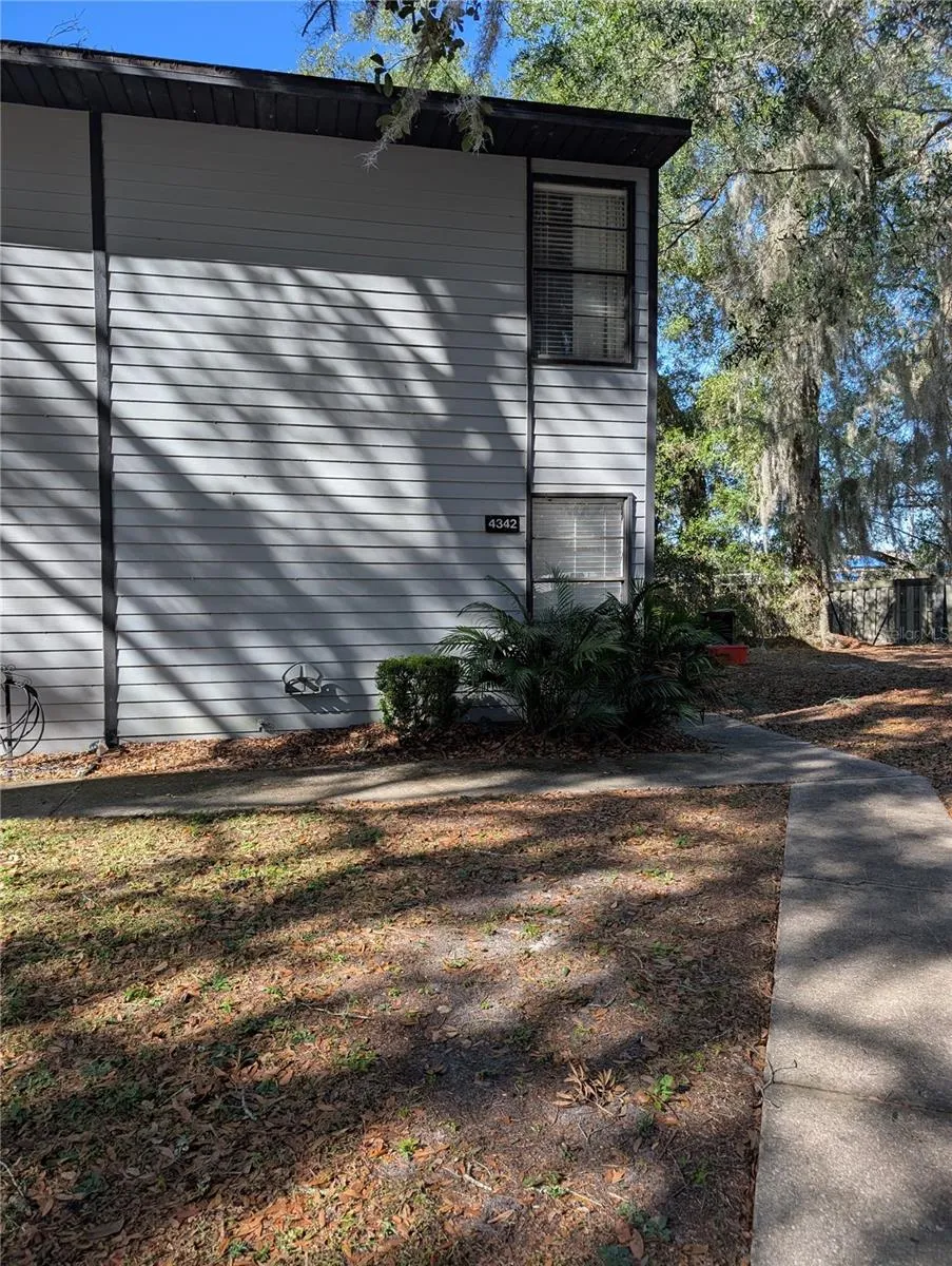 4342 SW 20TH LANE Gainesville, FL 32607