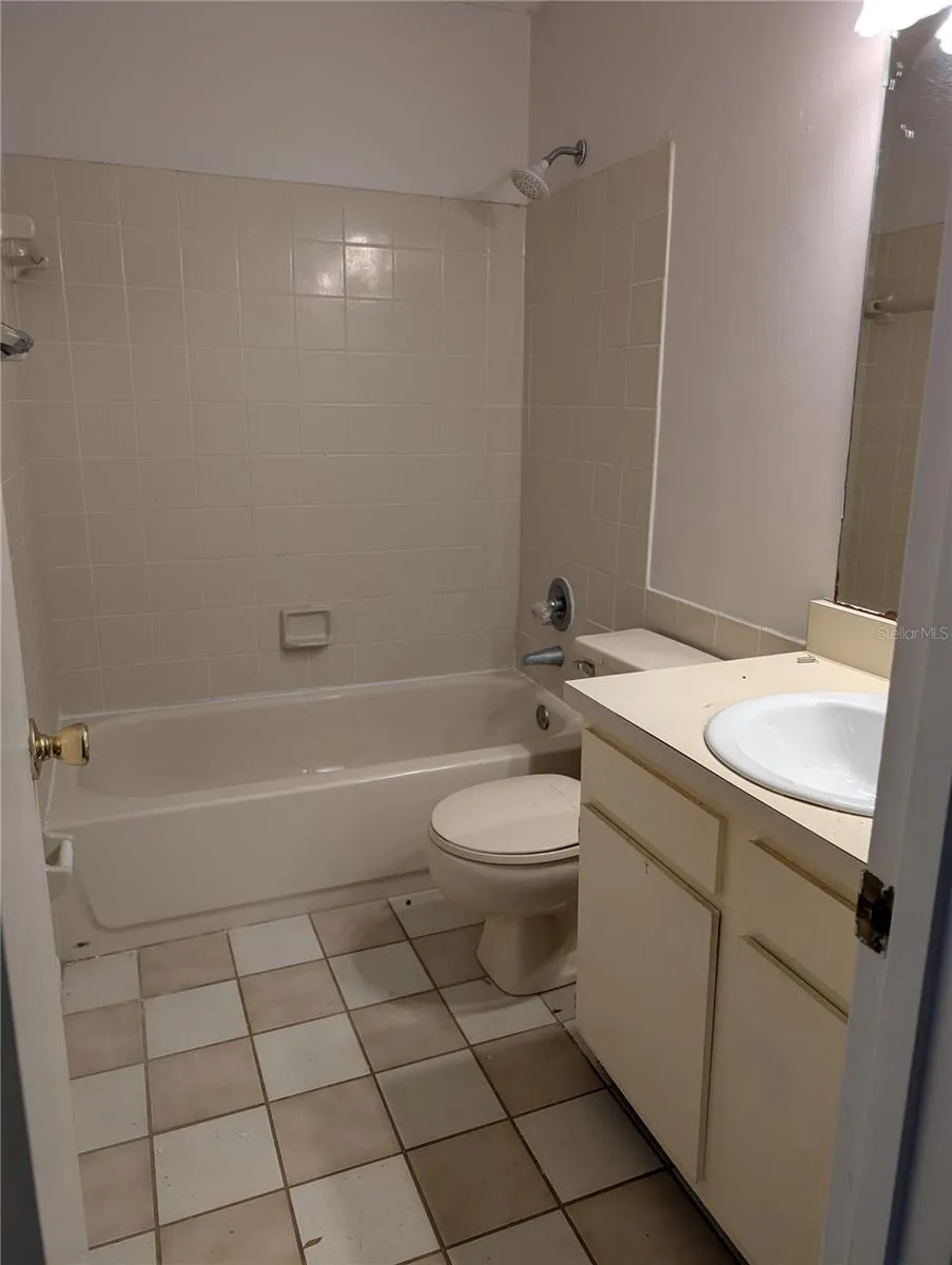 4342 SW 20TH LANE Gainesville, FL 32607