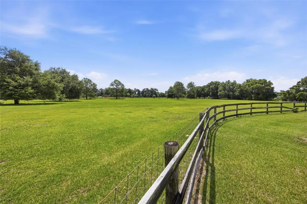 13551 NE 14TH AVENUE Citra, FL 32113