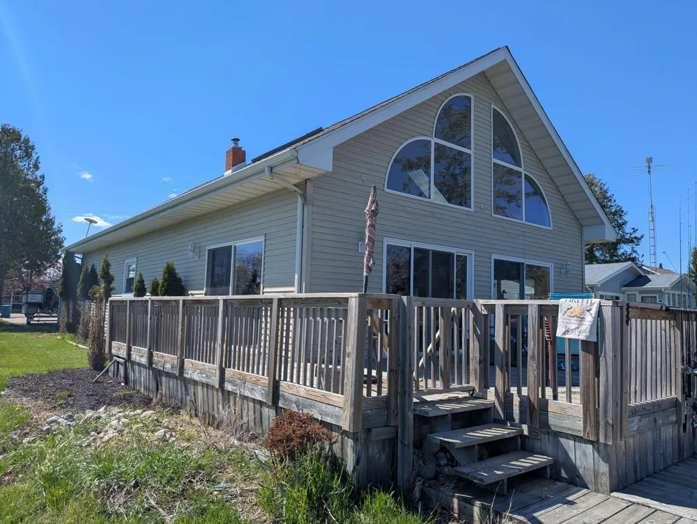 819 Augres River Drive Au Gres Township, MI 48703