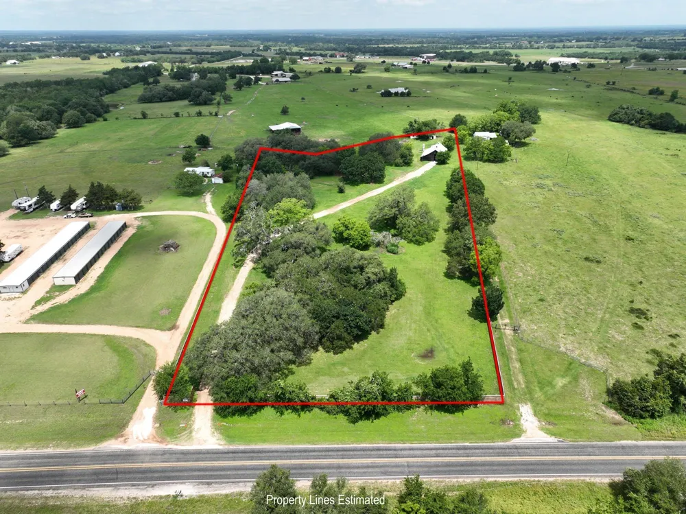 810 Highway 237 Burton, TX 77835