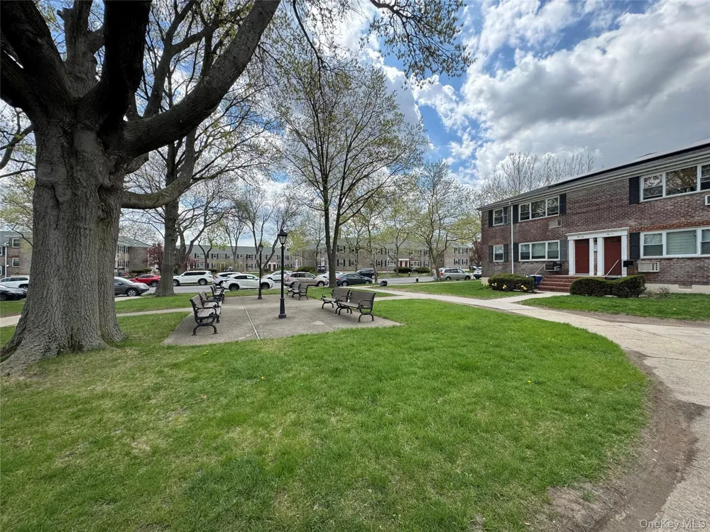150-19 Jewel Ave #310B Flushing, NY 11367