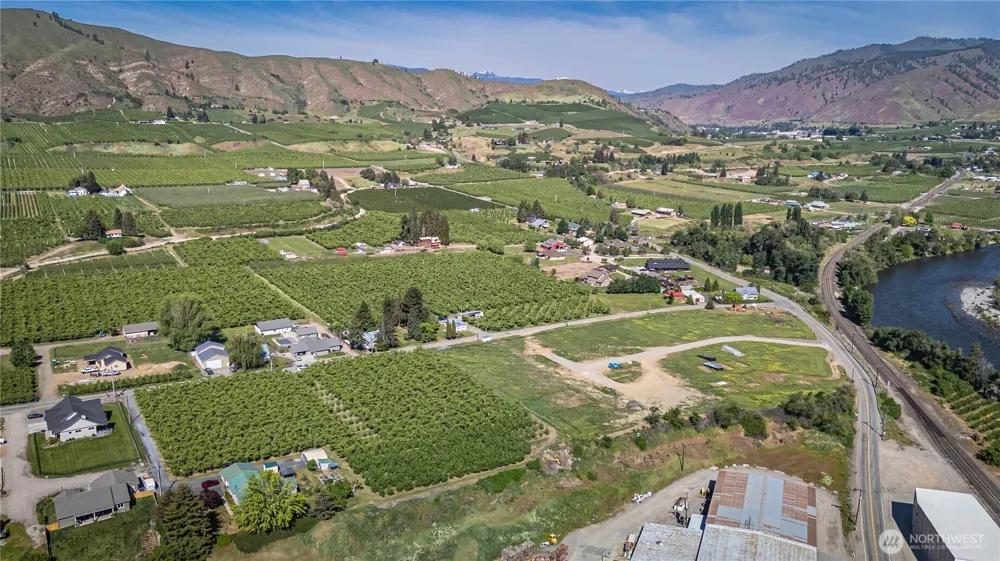 3925 Strutzel Road Monitor, WA 98836