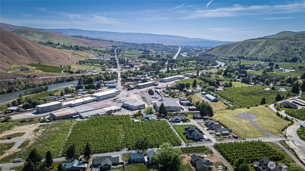 3925 Strutzel Road Monitor, WA 98836