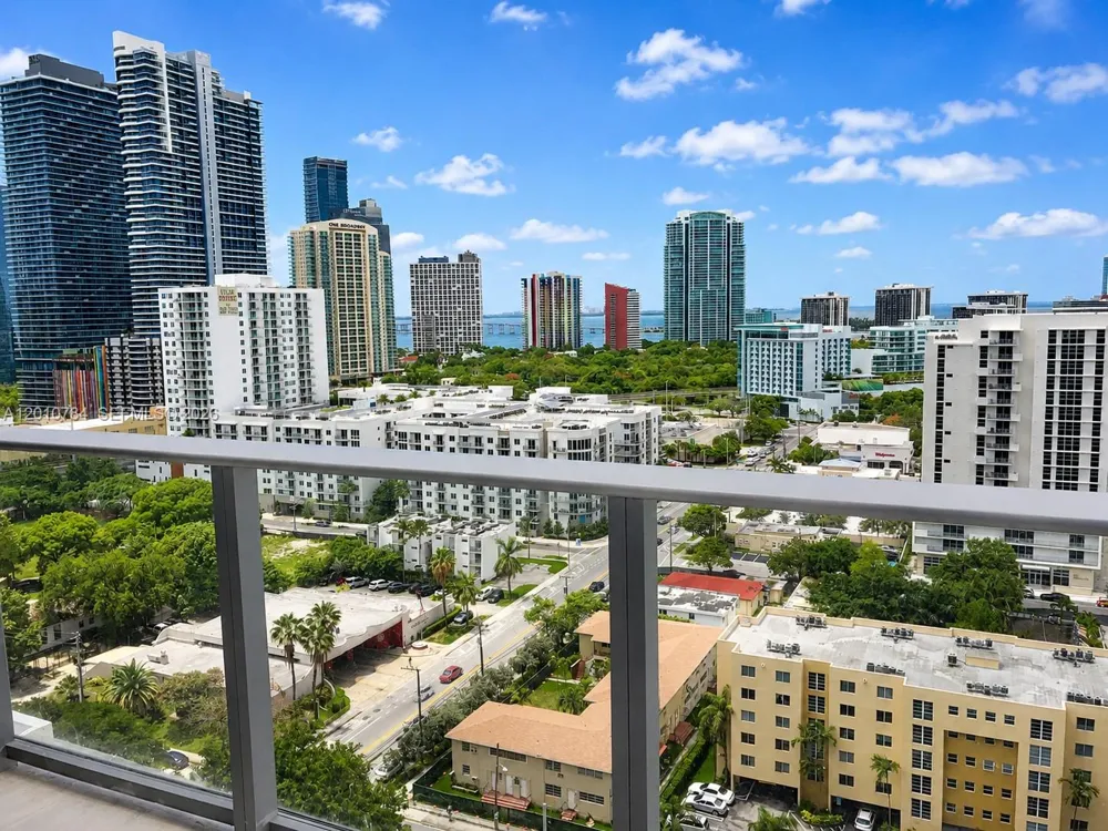 1010 SW 2nd Ave #1809 Miami, FL 33130