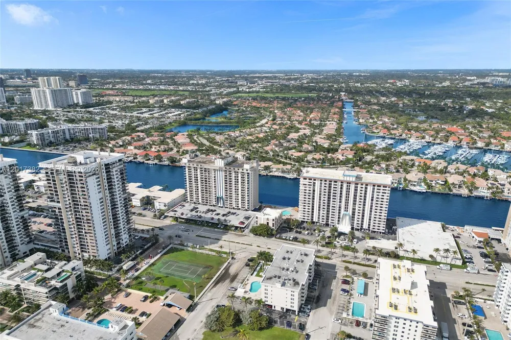 1600 S Ocean Dr #16B Hollywood, FL 33019