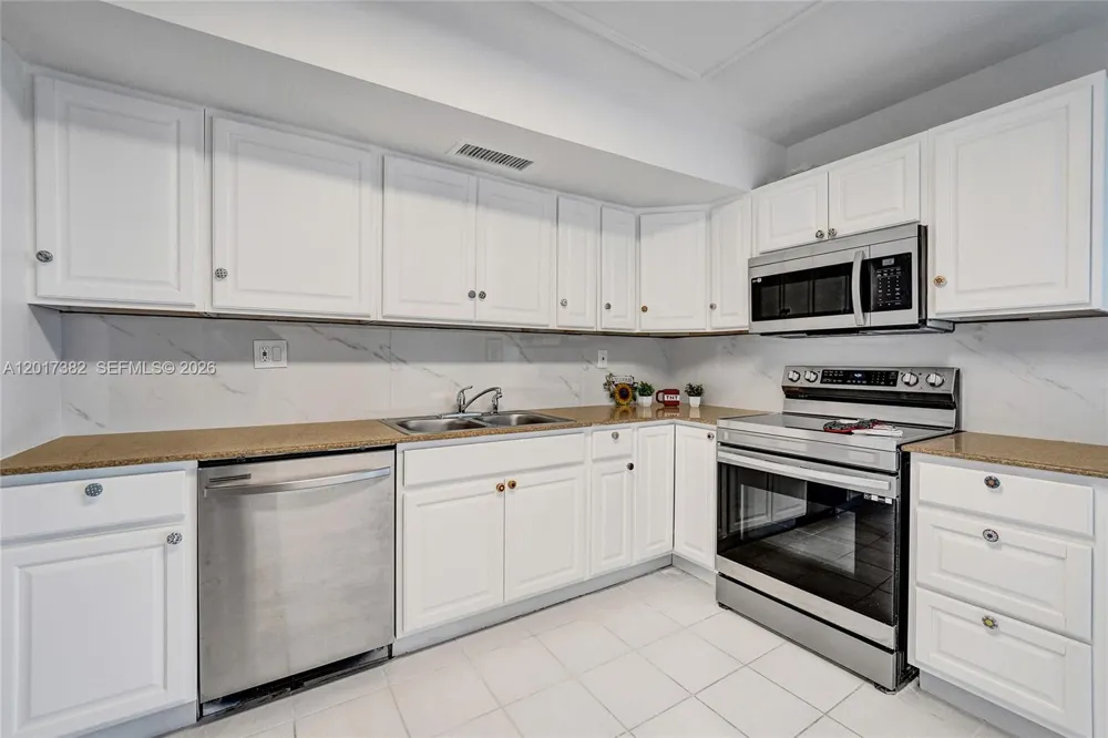 1600 S Ocean Dr #16B Hollywood, FL 33019