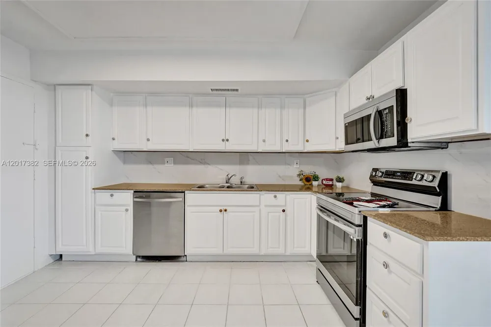 1600 S Ocean Dr #16B Hollywood, FL 33019