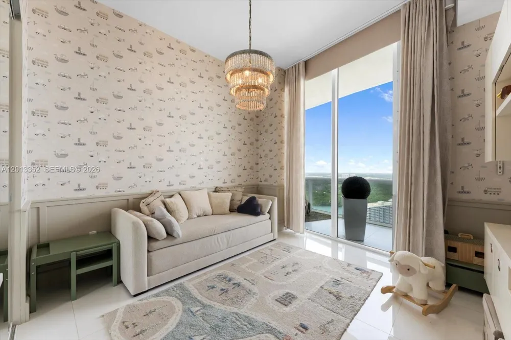 15811 Collins Ave #3605 Sunny Isles Beach, FL 33160