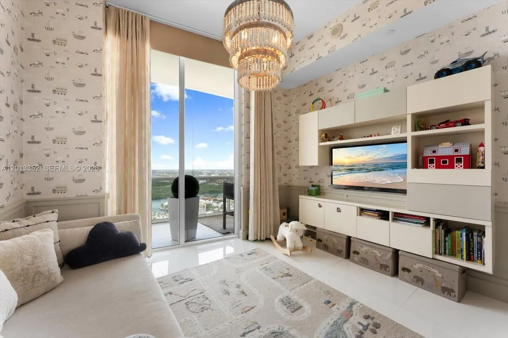 15811 Collins Ave #3605 Sunny Isles Beach, FL 33160