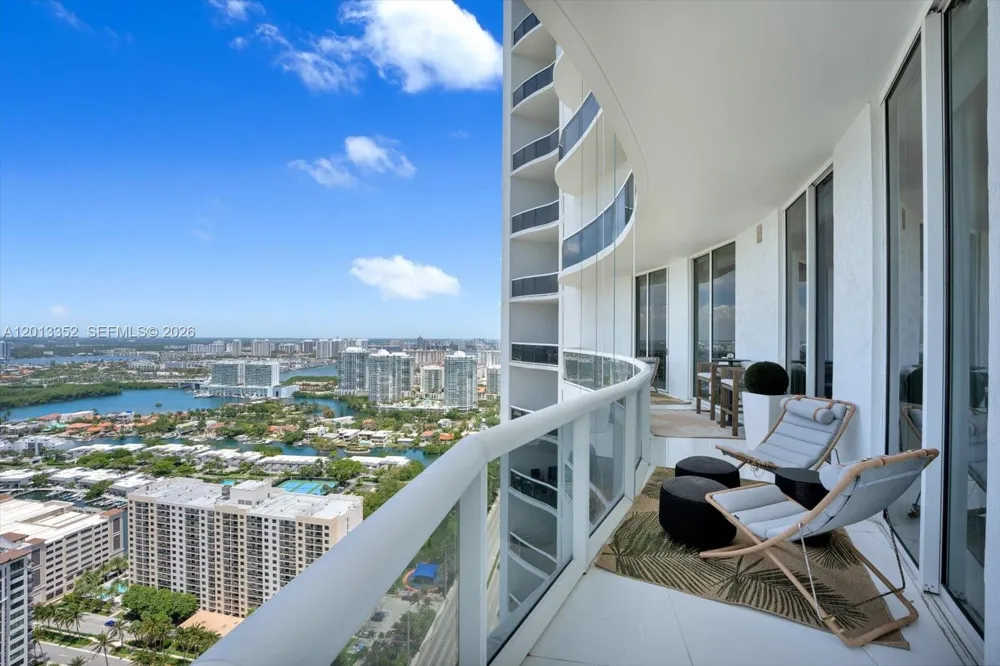 15811 Collins Ave #3605 Sunny Isles Beach, FL 33160