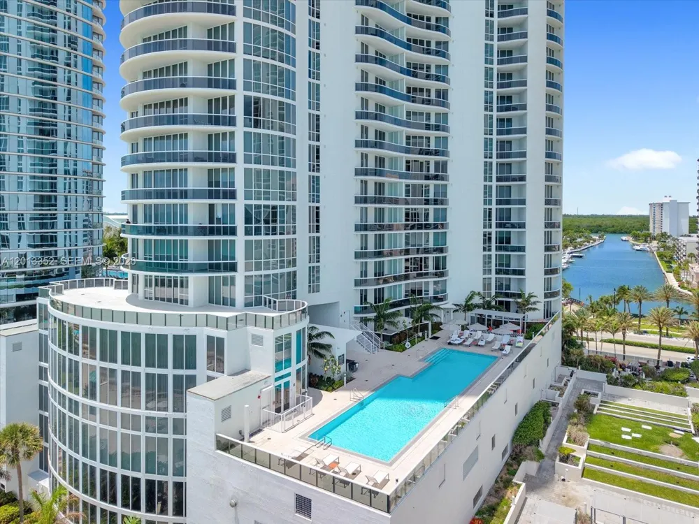 15811 Collins Ave #3605 Sunny Isles Beach, FL 33160