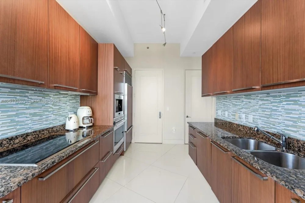 15811 Collins Ave #3605 Sunny Isles Beach, FL 33160