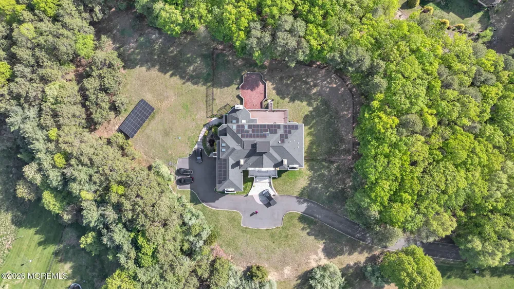 37 Robbins Road S Millstone, NJ 08510