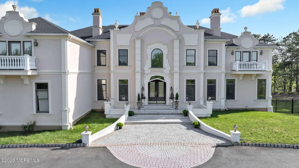37 Robbins Road S Millstone, NJ 08510