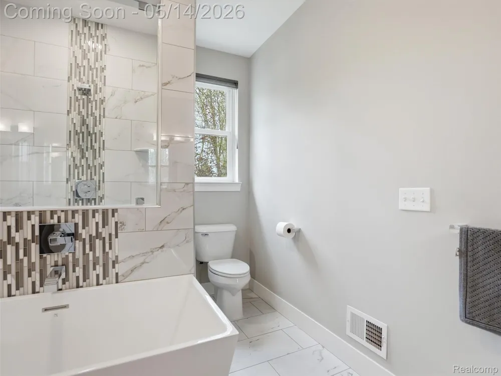 3513 Pointe Shore Drive Brighton Township, MI 48114
