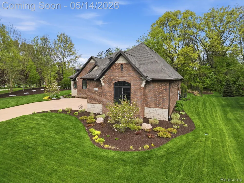 3513 Pointe Shore Drive Brighton Township, MI 48114