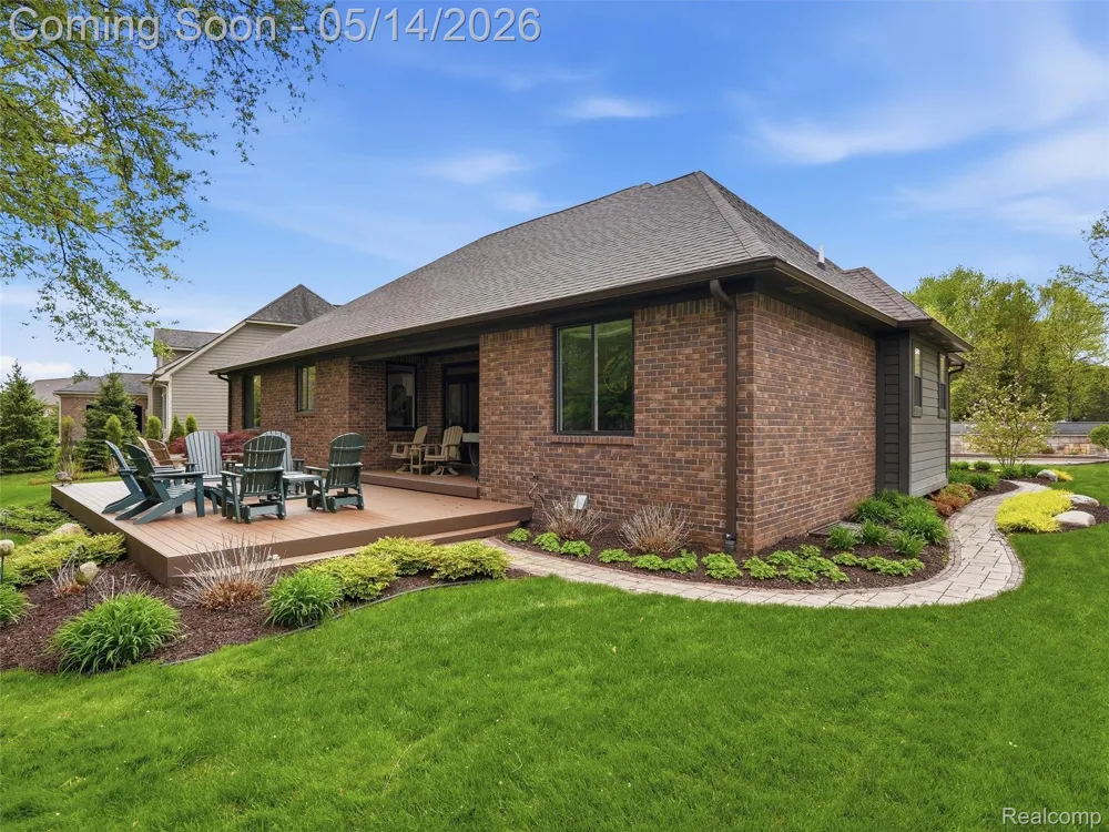3513 Pointe Shore Drive Brighton Township, MI 48114