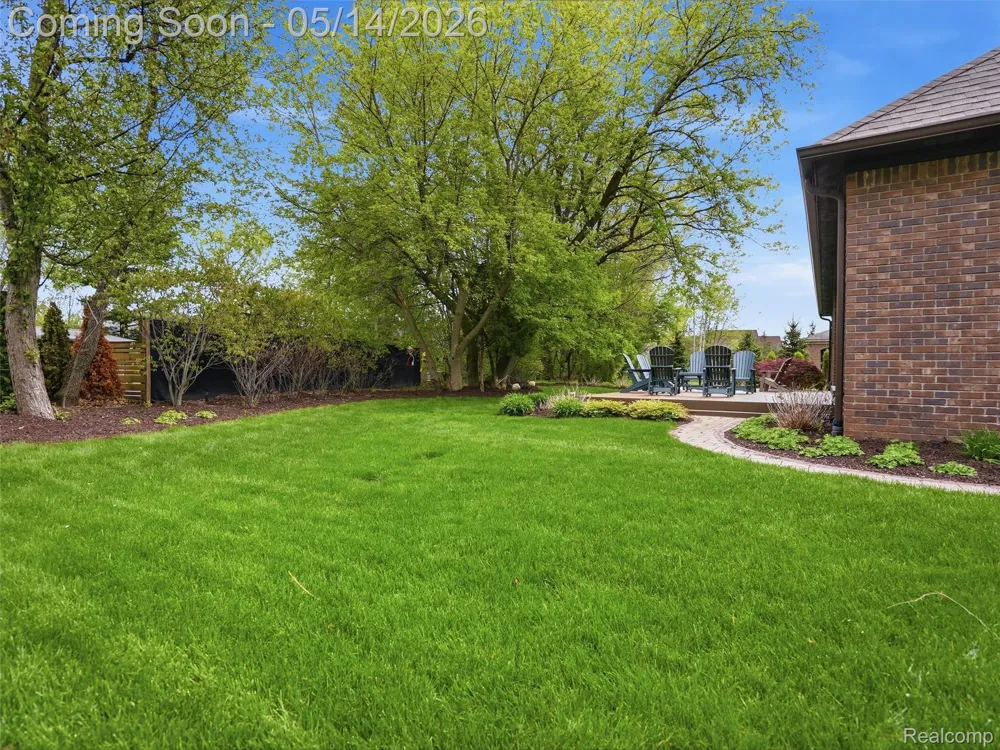 3513 Pointe Shore Drive Brighton Township, MI 48114