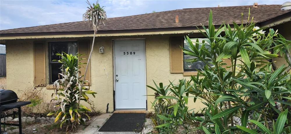 5509 RIDDLE ROAD Holiday, FL 34690