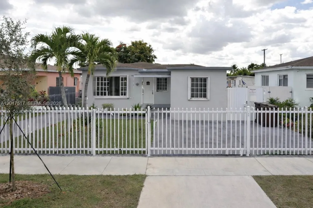 538 E 13th St Hialeah, FL 33010