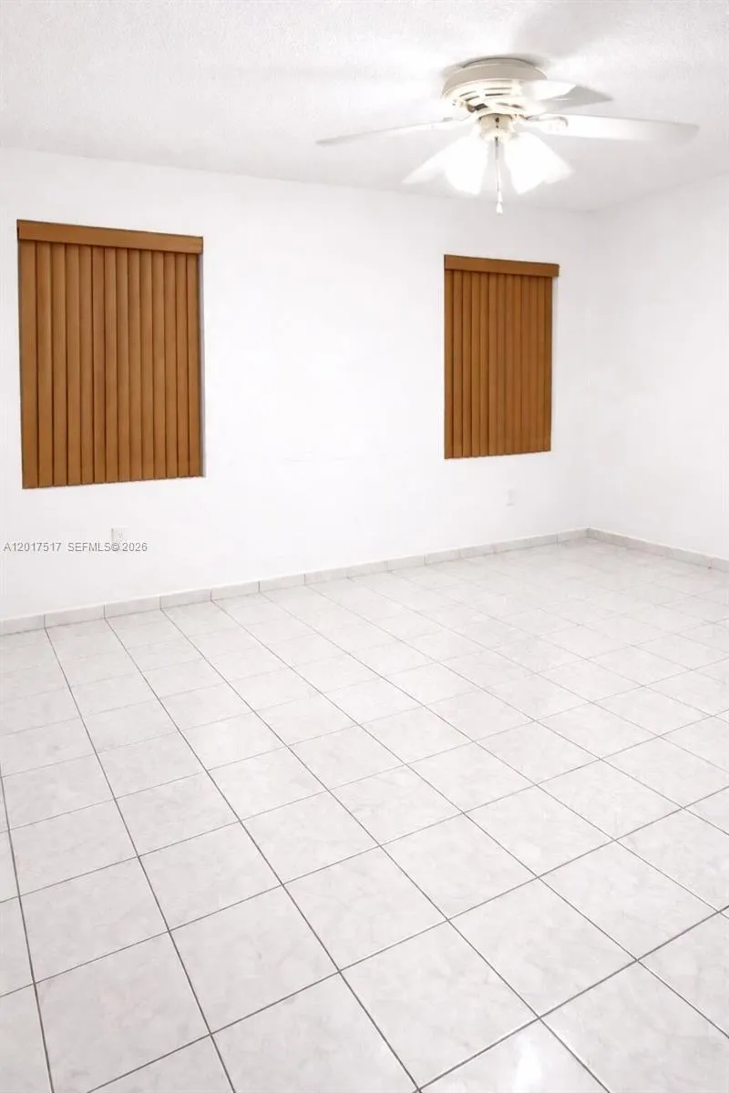 538 E 13th St Hialeah, FL 33010