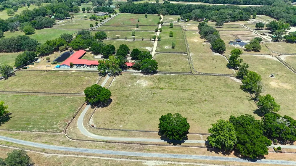 6692 NW 150TH AVENUE Morriston, FL 32668