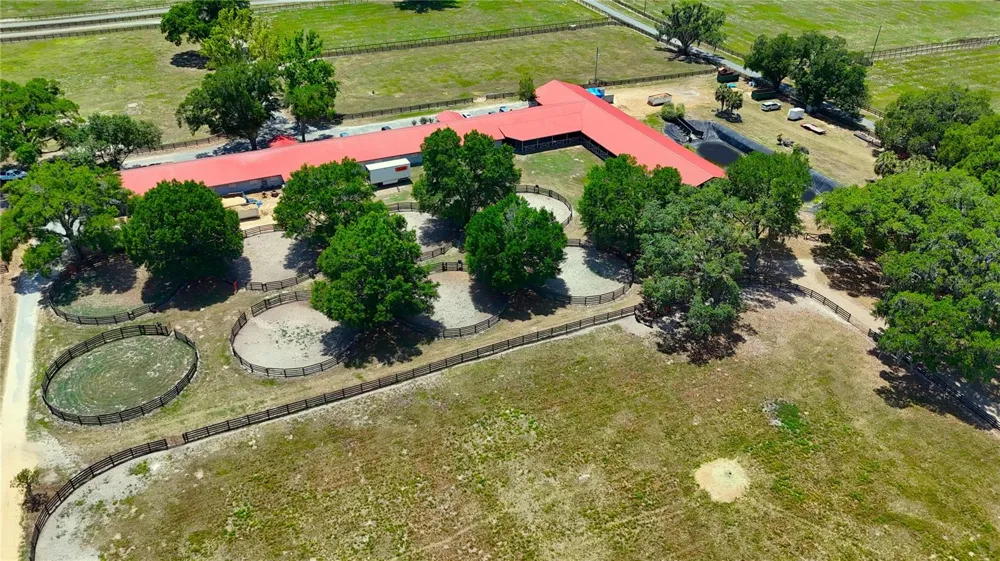 6692 NW 150TH AVENUE Morriston, FL 32668