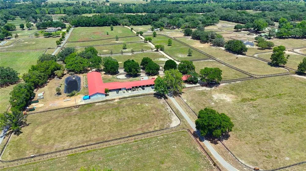 6692 NW 150TH AVENUE Morriston, FL 32668