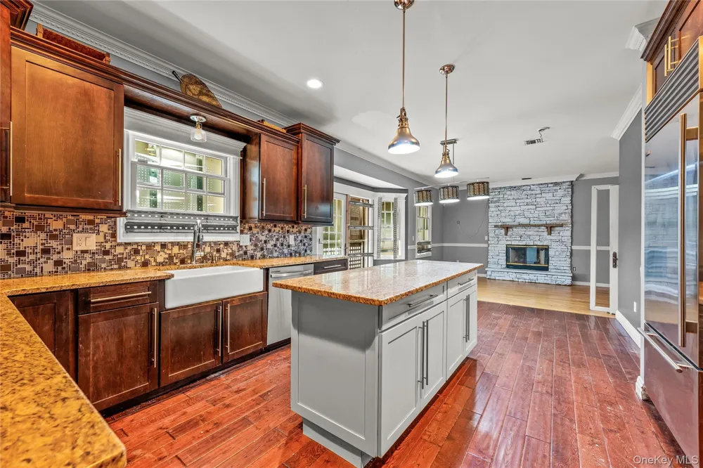 477 Harrison Avenue Miller Place, NY 11764