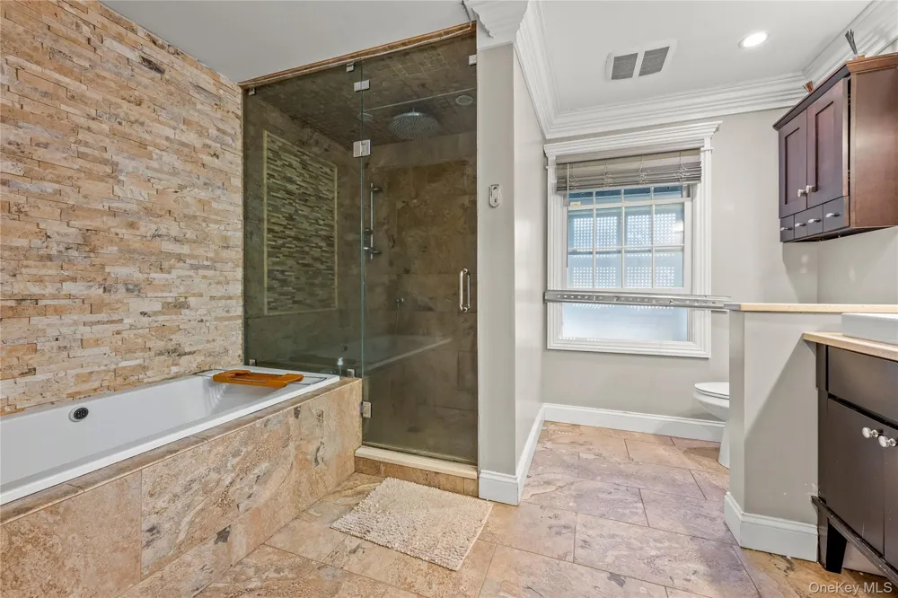 477 Harrison Avenue Miller Place, NY 11764