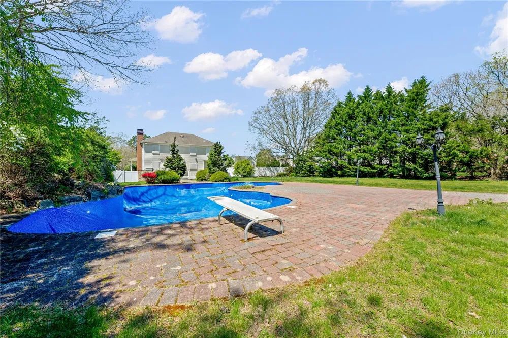 477 Harrison Avenue Miller Place, NY 11764