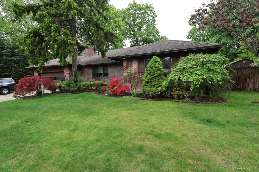3401 Homestead Avenue Wantagh, NY 11793