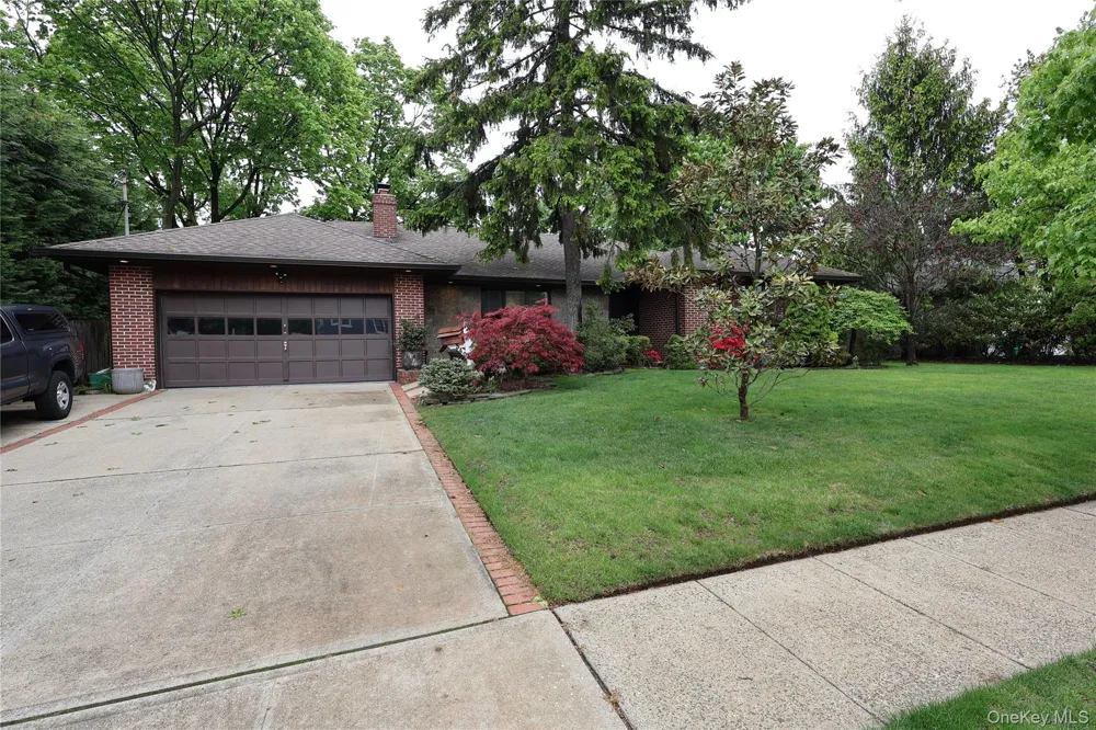 3401 Homestead Avenue Wantagh, NY 11793