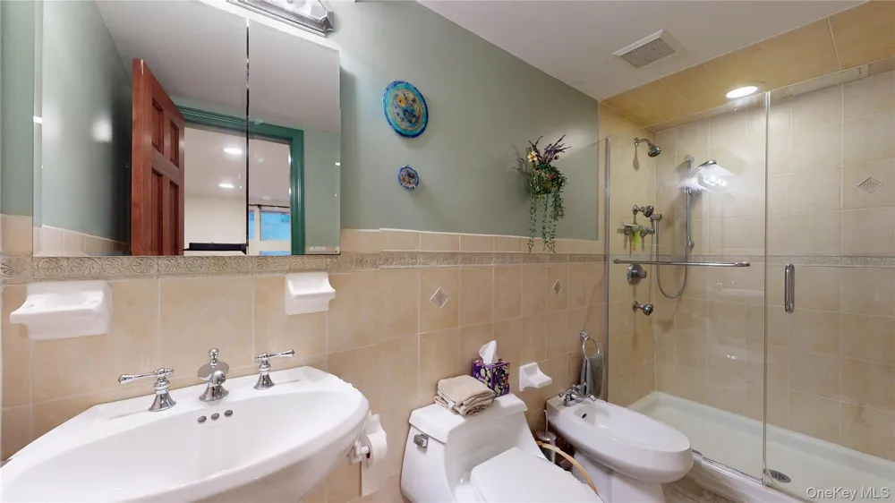 3401 Homestead Avenue Wantagh, NY 11793