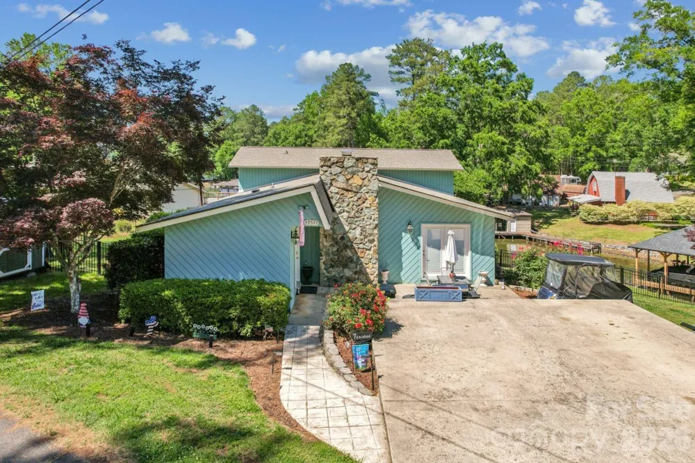 49571 Blackberry Road Norwood, NC 28128