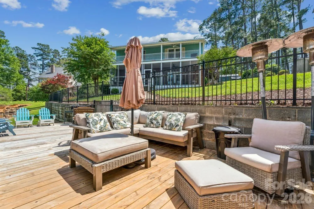 49571 Blackberry Road Norwood, NC 28128