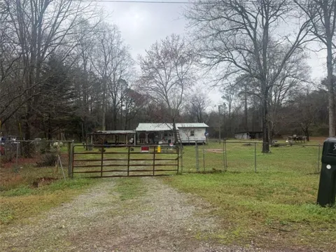 515 Hillside Way