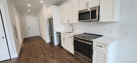 5 Freer Street #411