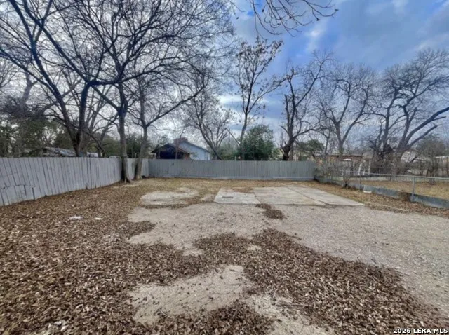 1217 Keats San Antonio, TX 78211