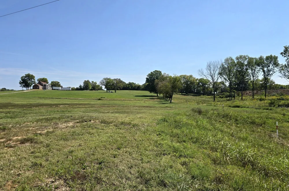 616 N James M Campbell Blvd Columbia, TN 38401