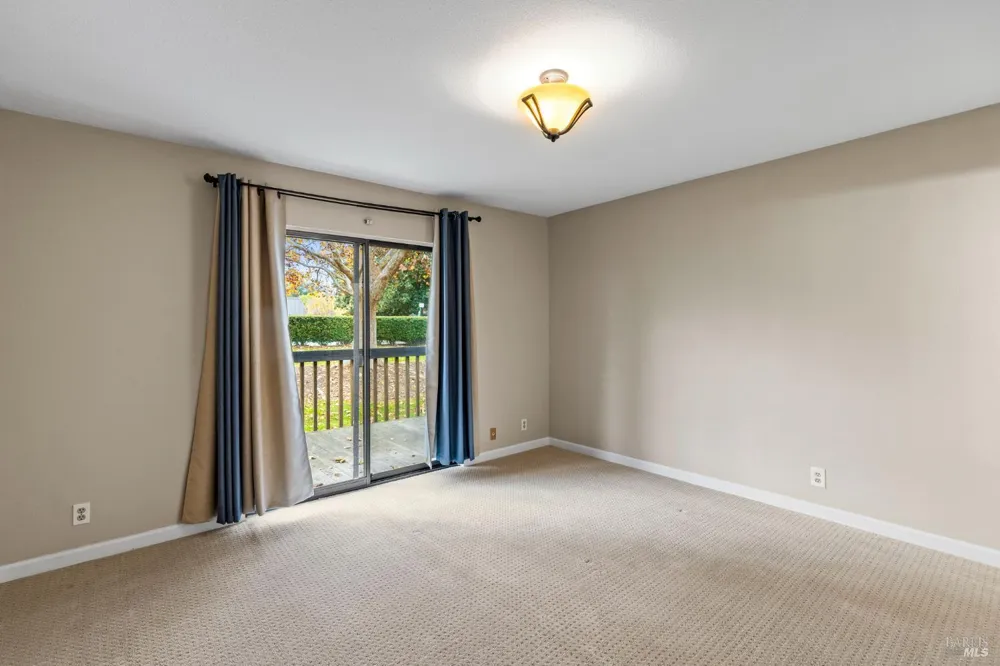 141 Vineyard Circle Yountville, CA 94599