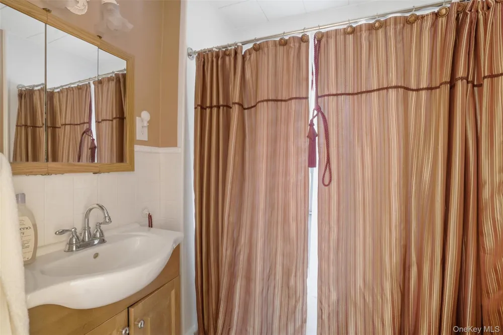 136 Shore Drive Wurtsboro, NY 12790