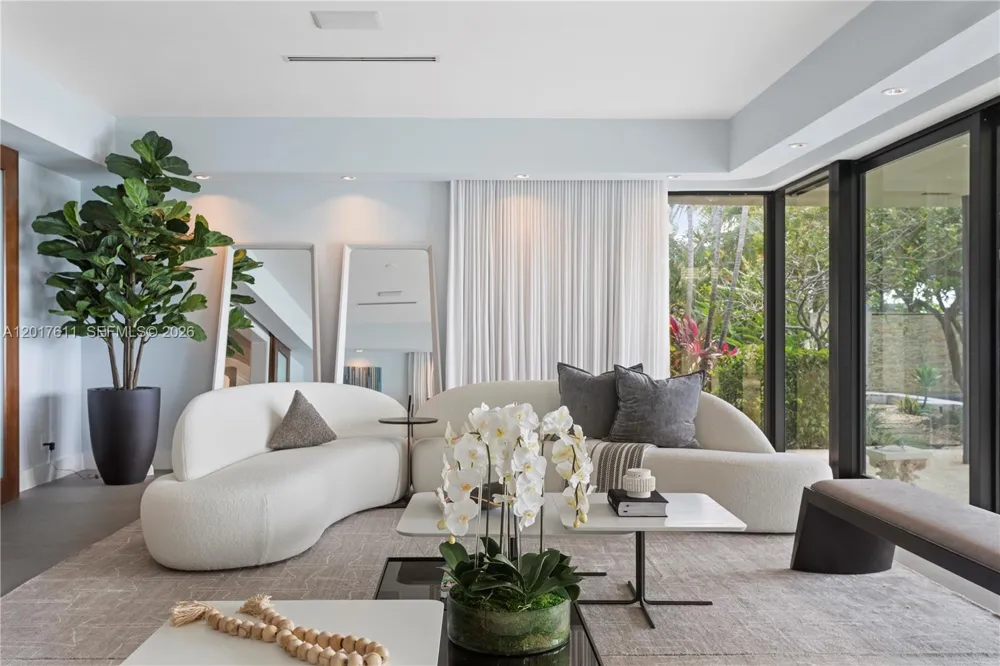 250 W San Marino Dr Miami Beach, FL 33139
