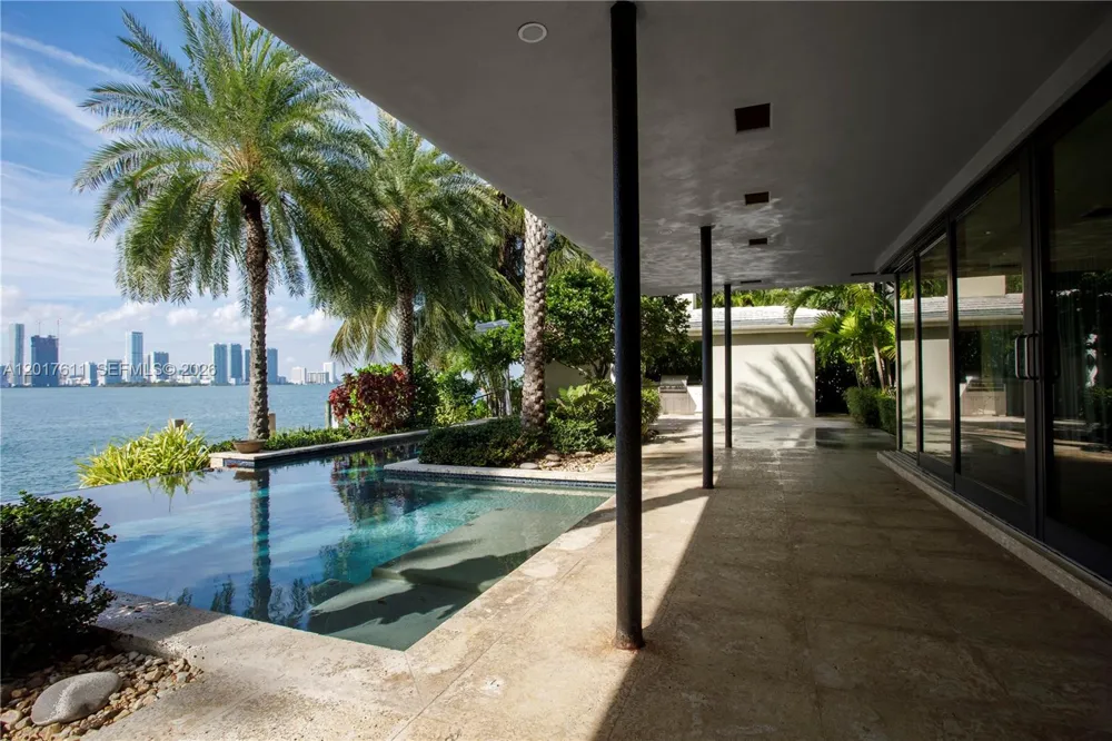 250 W San Marino Dr Miami Beach, FL 33139